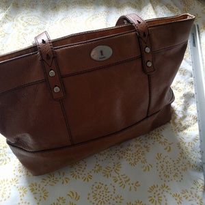 Fossil leather tote (brown)